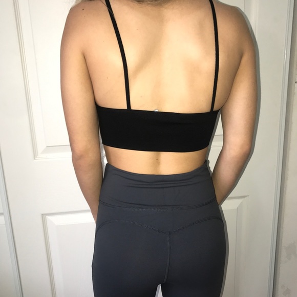Black Seamless Camisole Bra - Picture 4 of 7